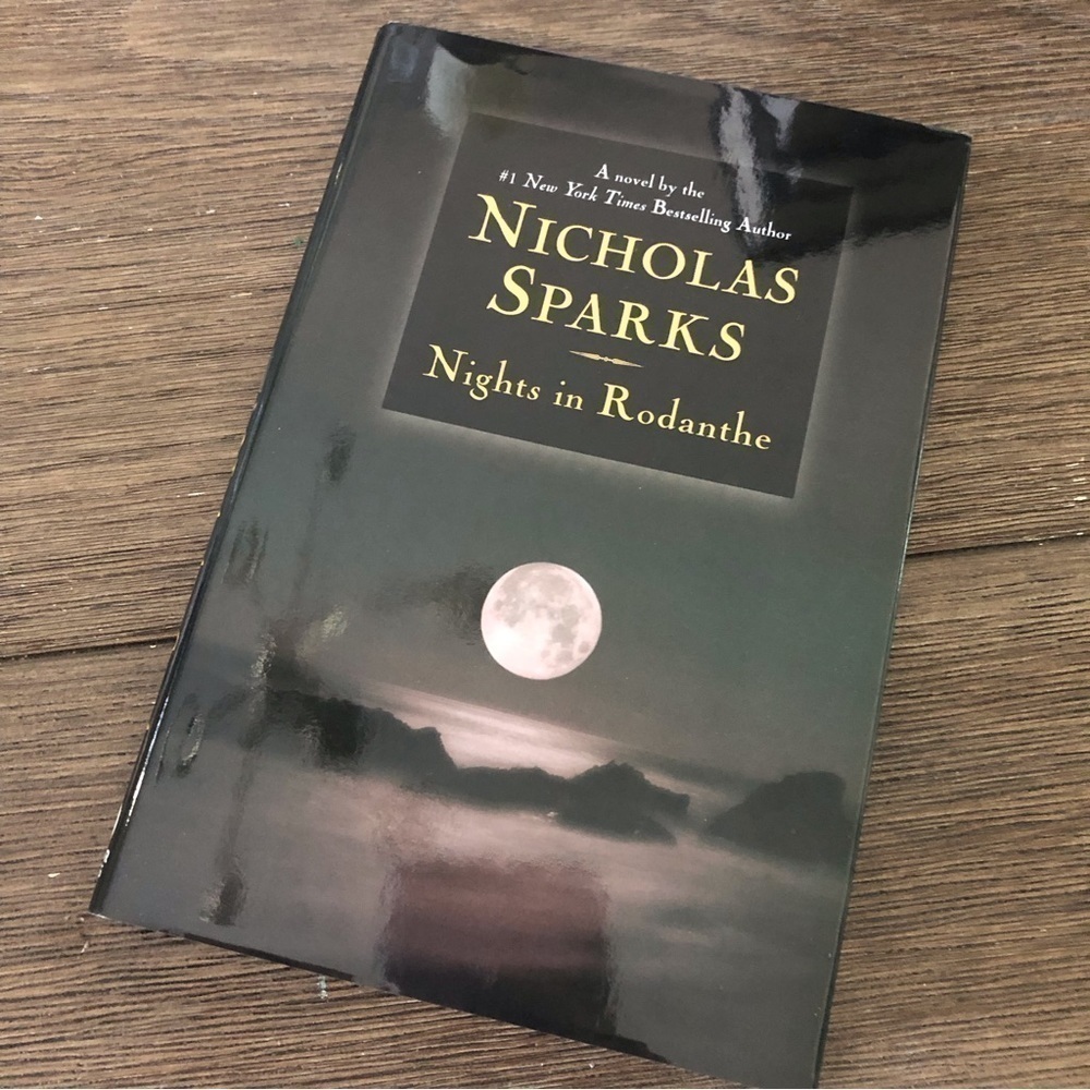 Nights in Rodanthe by: Nicholas Sparks paperback book